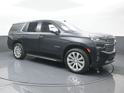 Used 2024 Chevrolet Tahoe Premier w/ Premium Package image 8