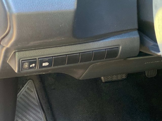 Used 2023 Toyota Corolla LE FWD image 14