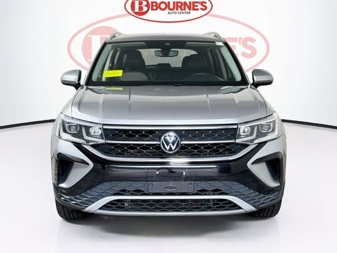 Used 2023 Volkswagen Taos SEL AWD/4WD image 6
