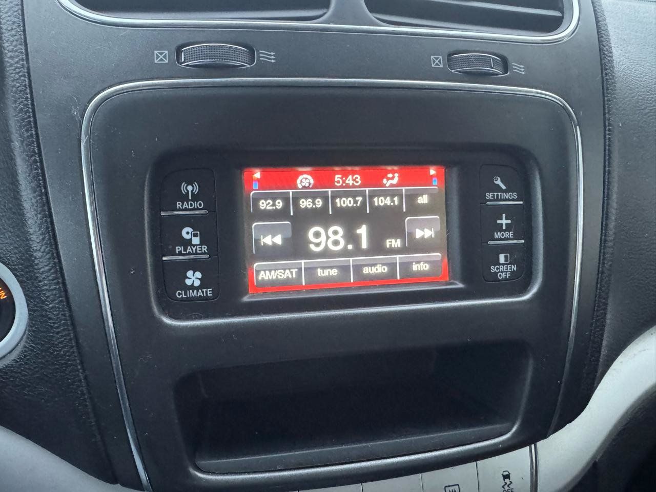Used 2013 Dodge Journey SXT w/ Flexible Seating Group FWD image 22