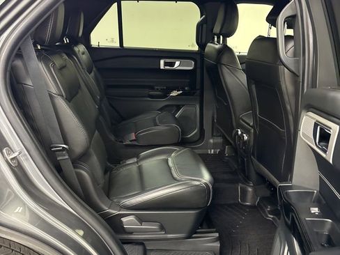 Used 2022 Ford Explorer ST w/ Equipment Group 401A AWD/4WD image 30
