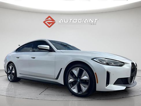 Used 2023 BMW i4 eDrive35 RWD image 12