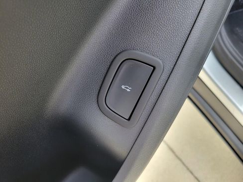 New 2026 Chevrolet Traverse LT w/ Driver Confidence Package image 24