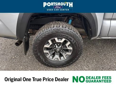 Used 2019 Toyota Tacoma TRD Off-Road image 24