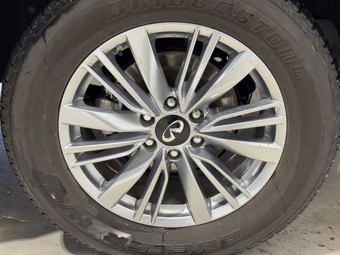 Certified 2024 INFINITI QX80 Luxe image 7