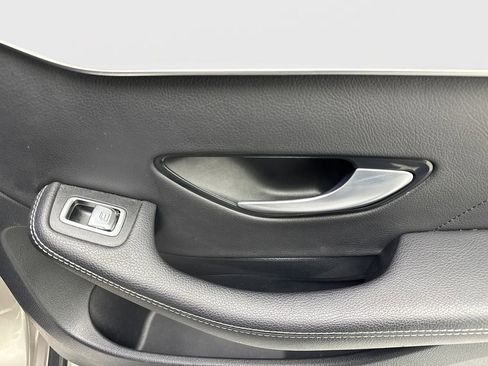 Used 2022 Mercedes-Benz GLC 300 4MATIC image 41