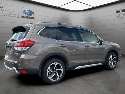 Used 2023 Subaru Forester Touring AWD/4WD image 4