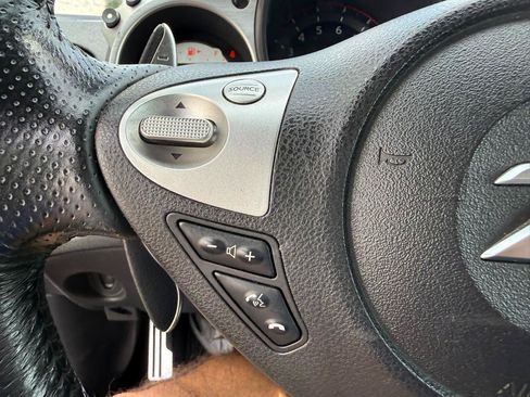 Used 2009 Nissan 370Z Touring w/ Aerodynamics Pkg RWD image 27