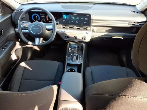 New 2026 Hyundai Kona SE image 7