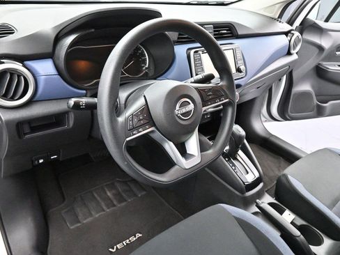 Used 2023 Nissan Versa SV FWD image 14