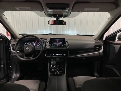 Used 2021 Nissan Rogue SV AWD/4WD image 26