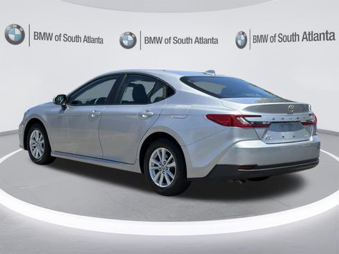 Used 2025 Toyota Camry LE AWD/4WD image 23