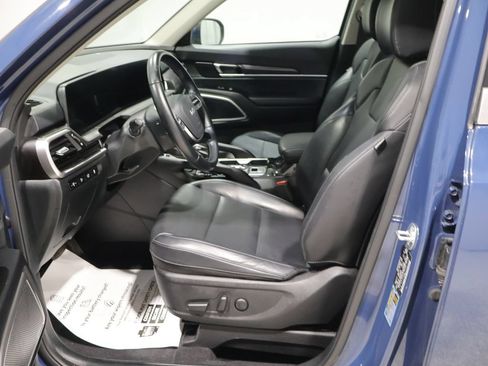 Used 2025 Kia Telluride S AWD/4WD image 9