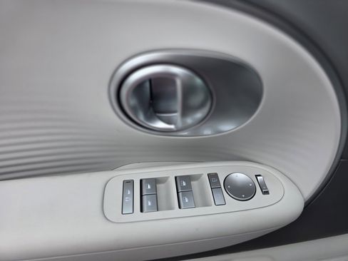 New 2026 Hyundai Ioniq 9 SE image 32