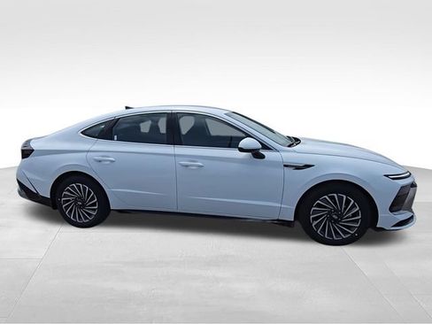 New 2025 Hyundai Sonata SEL FWD image 9