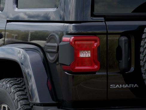 New 2026 Jeep Wrangler Unlimited Sahara AWD/4WD image 9
