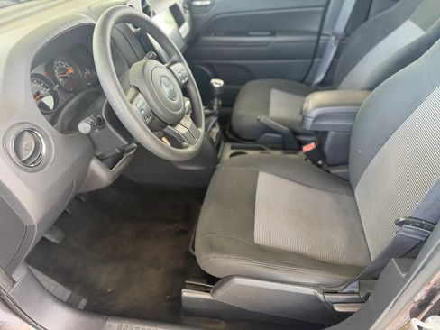 Used 2017 Jeep Compass Sport w/ Power Value Group AWD/4WD image 9