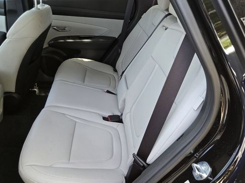 Used 2025 Hyundai Tucson Limited FWD image 9