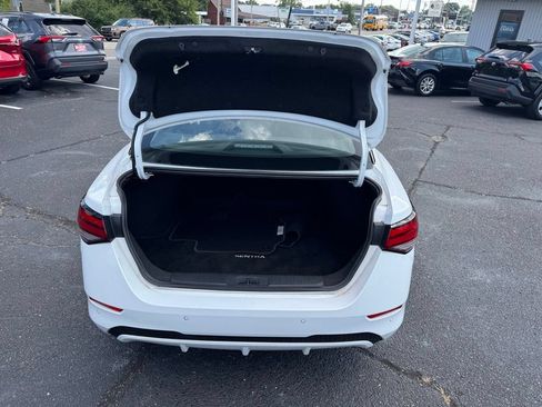 Used 2025 Nissan Sentra SV FWD image 21