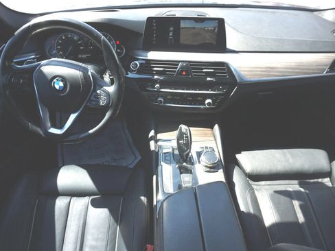 Used 2017 BMW 540i RWD image 19