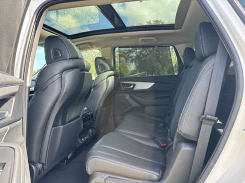 Used 2024 Acura MDX SH-AWD w/ Technology Package image 26