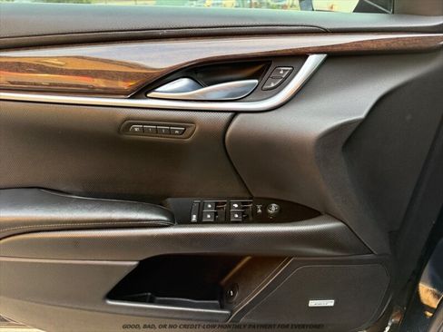 Used 2014 Cadillac XTS Luxury FWD image 23