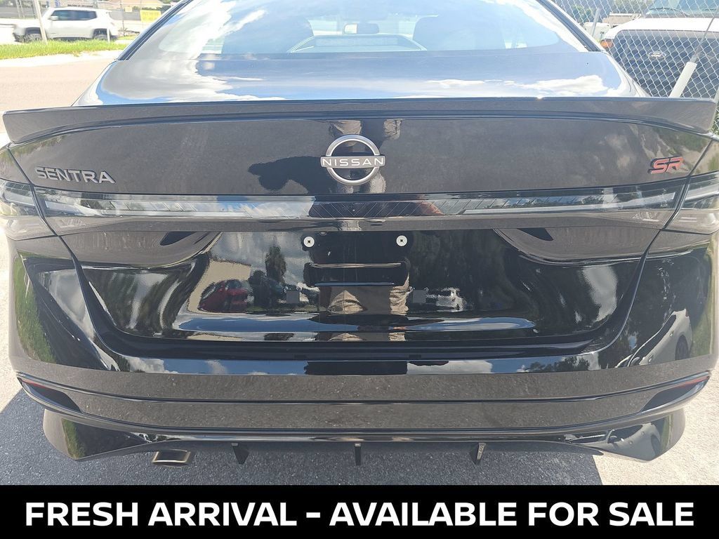 Used 2026 Nissan Sentra SR w/ Floor Mat Package FWD image 5
