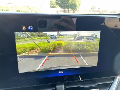 Used 2026 Chevrolet Equinox LT image 20