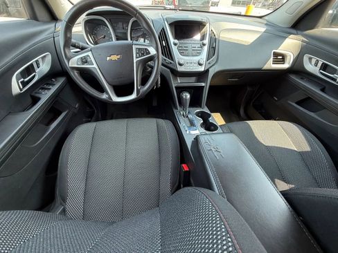 Used 2017 Chevrolet Equinox LT w/ Convenience Package image 12