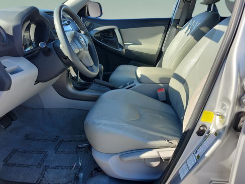 Used 2011 Toyota RAV4 Base image 9