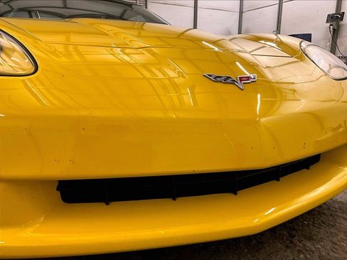 Used 2007 Chevrolet Corvette Coupe w/ Preferred Equipment Group image 28