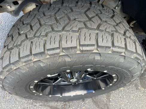 Used 2015 GMC Sierra 2500 Denali w/ Duramax Plus Package AWD/4WD image 14