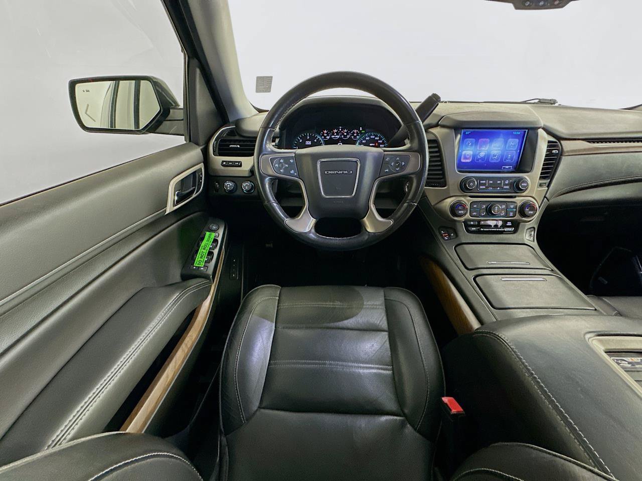 Used 2019 GMC Yukon Denali AWD/4WD image 13