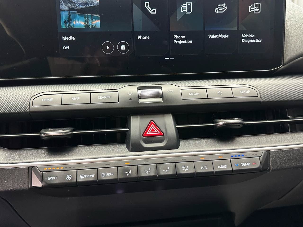 Used 2025 Kia K4 FWD image 22