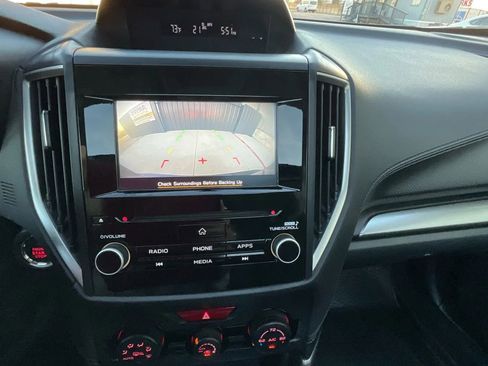 Used 2022 Subaru Forester Premium image 34