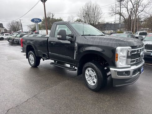 New 2026 Ford F350 XLT w/ FX4 Off-Road Package AWD/4WD image 3