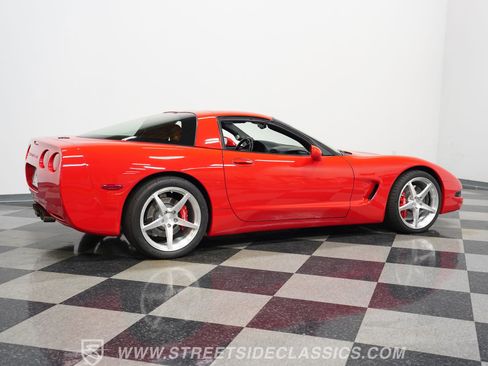 Used 2001 Chevrolet Corvette Coupe w/ Preferred Equipment Group2 image 13