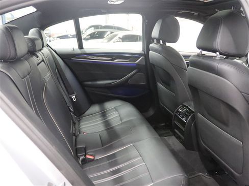 Used 2019 BMW 530i xDrive w/ Convenience Package AWD/4WD image 17