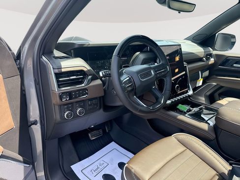 New 2026 GMC Yukon Denali Ultimate AWD/4WD image 10