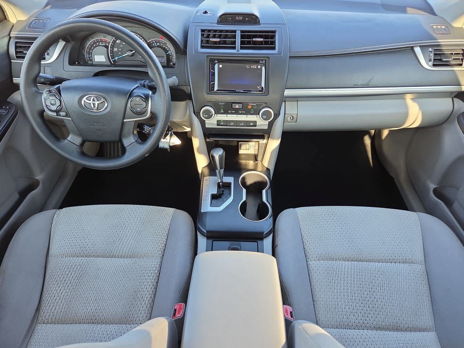 Used 2013 Toyota Camry LE FWD image 13