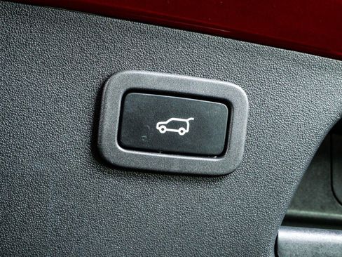 Used 2021 Jaguar E-PACE SE AWD/4WD image 33