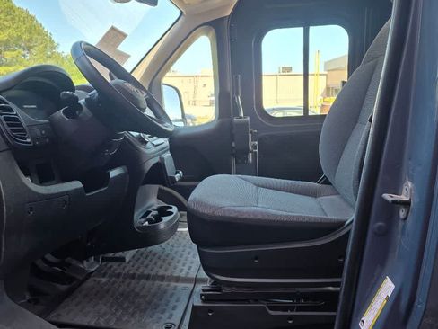 Used 2024 RAM ProMaster 3500 FWD image 2