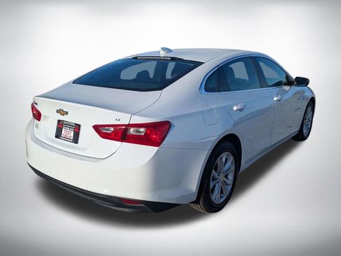 Used 2023 Chevrolet Malibu LT image 3
