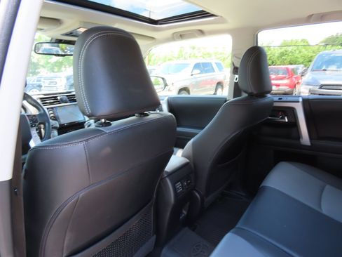 Used 2024 Toyota 4Runner SR5 Premium w/ Moonroof Package AWD/4WD image 32