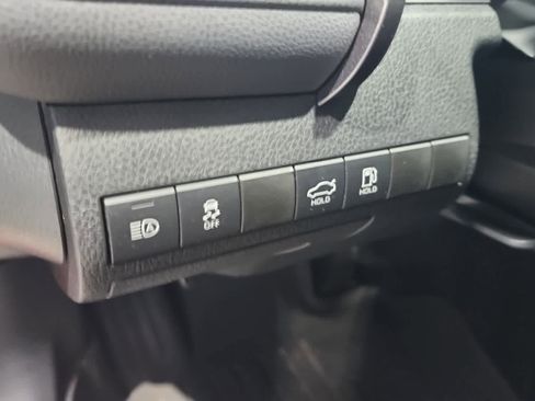 Used 2019 Toyota Camry SE image 19