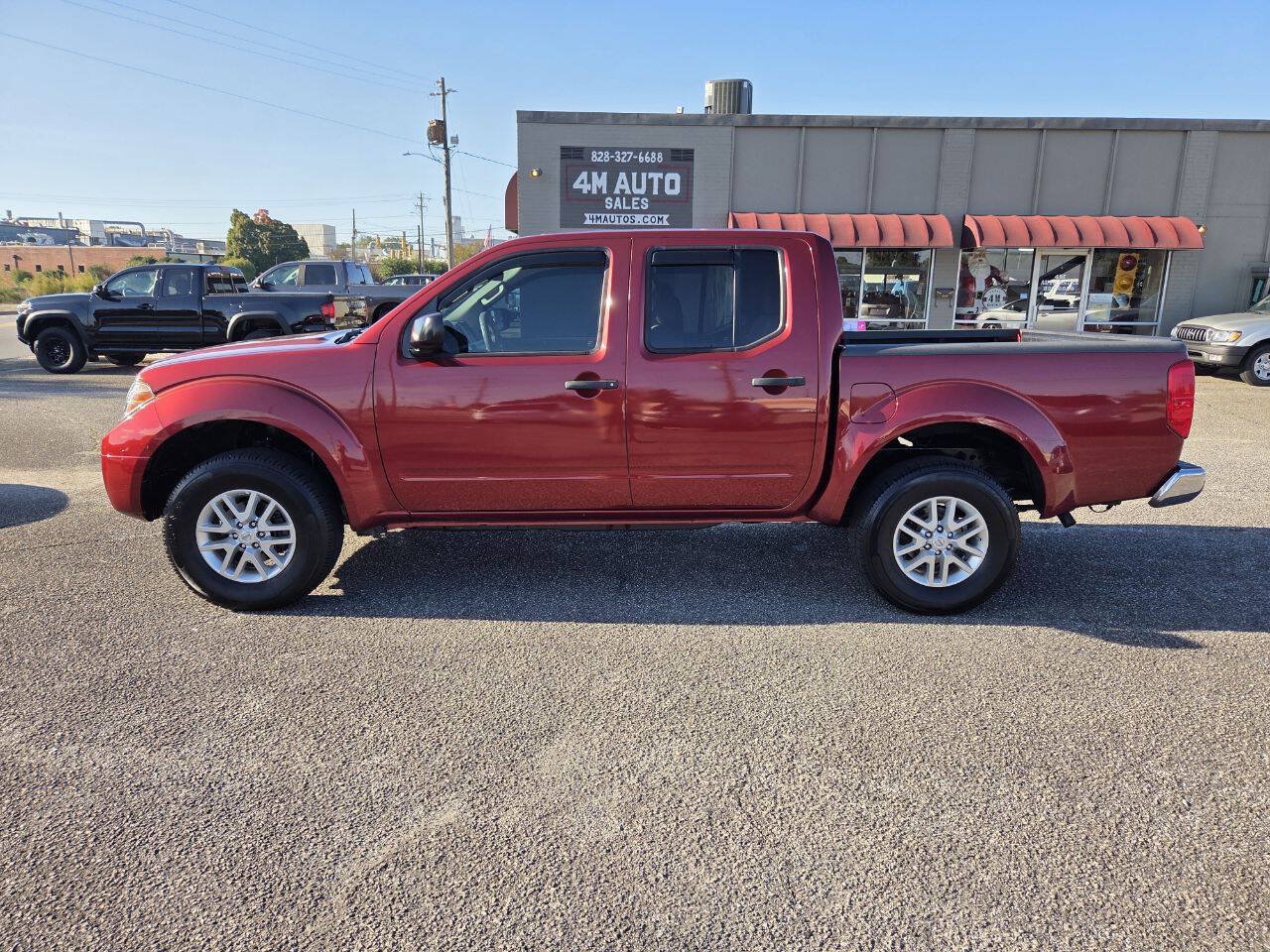 Used 2017 Nissan Frontier SV AWD/4WD image 1