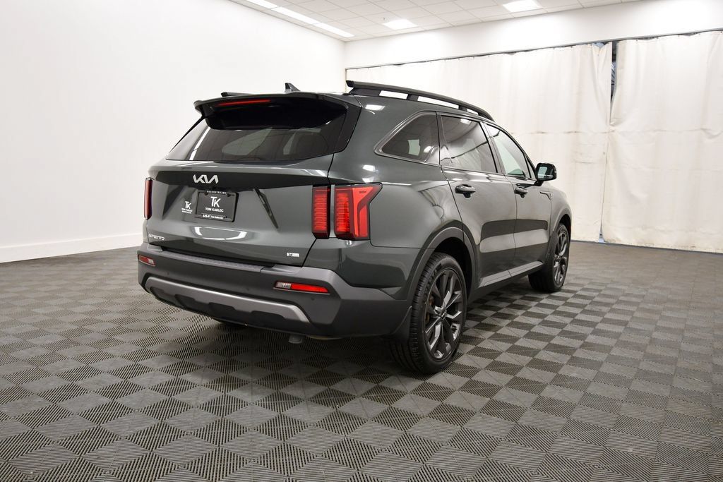 Certified 2023 Kia Sorento X-Line EX AWD/4WD image 8
