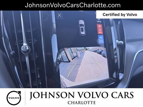 Used 2025 Volvo XC60 B5 Core AWD/4WD image 25