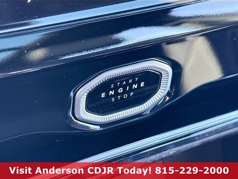 New 2026 Jeep Grand Cherokee Limited AWD/4WD image 9