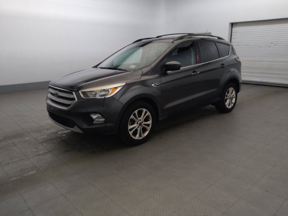 Used 2018 Ford Escape SE FWD image 2